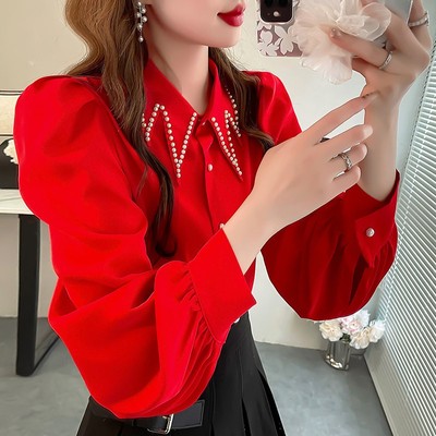 冬季红色名媛珍珠领泡泡袖衬衫