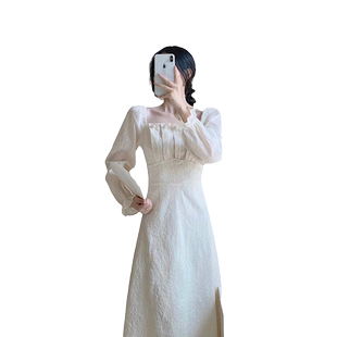 高级感长袖连衣裙秋季女装新款气质法式复古甜美温柔少女蕾丝长裙