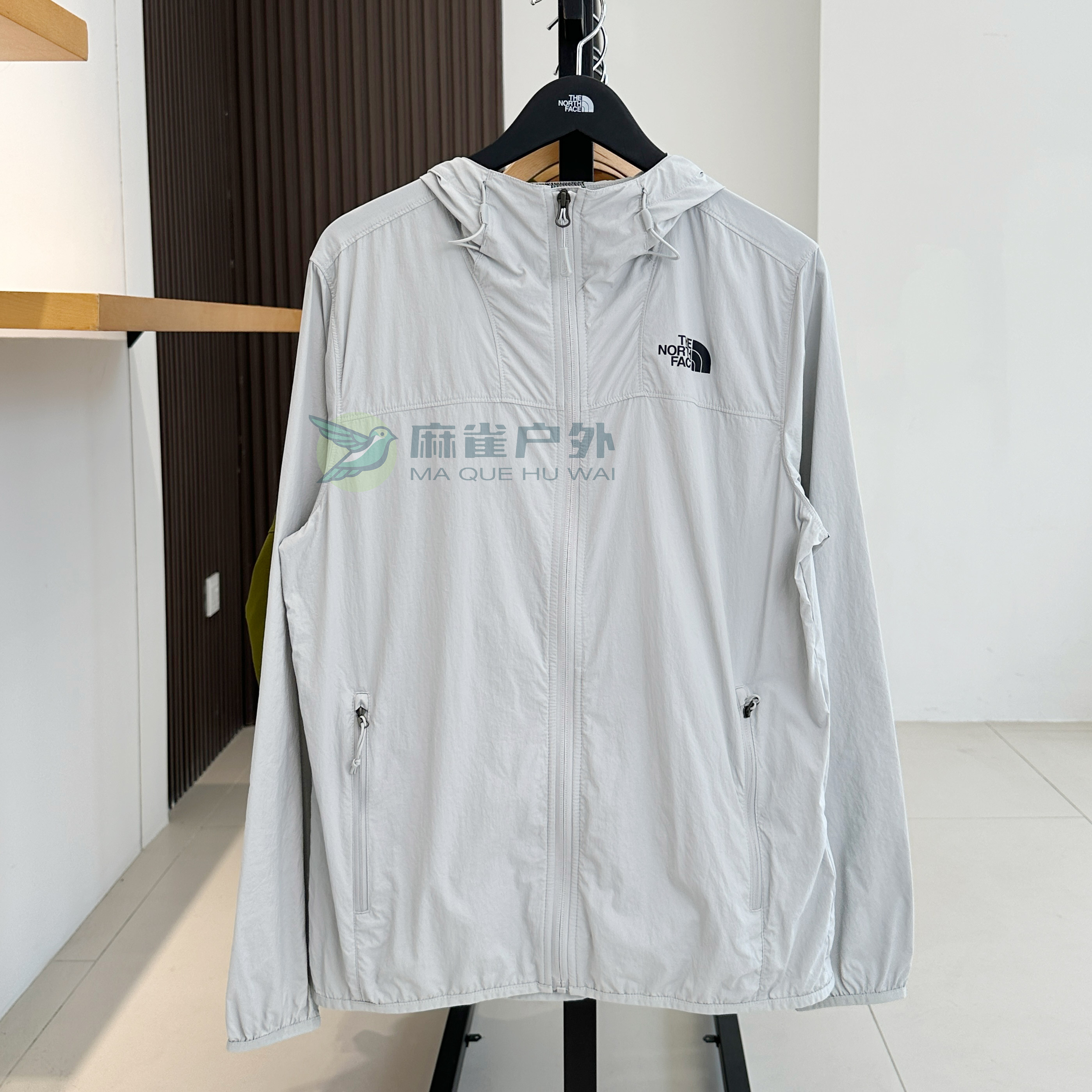 春夏新款TheNorthFace北面男士户外透气轻薄防泼水皮肤衣外套4U8X