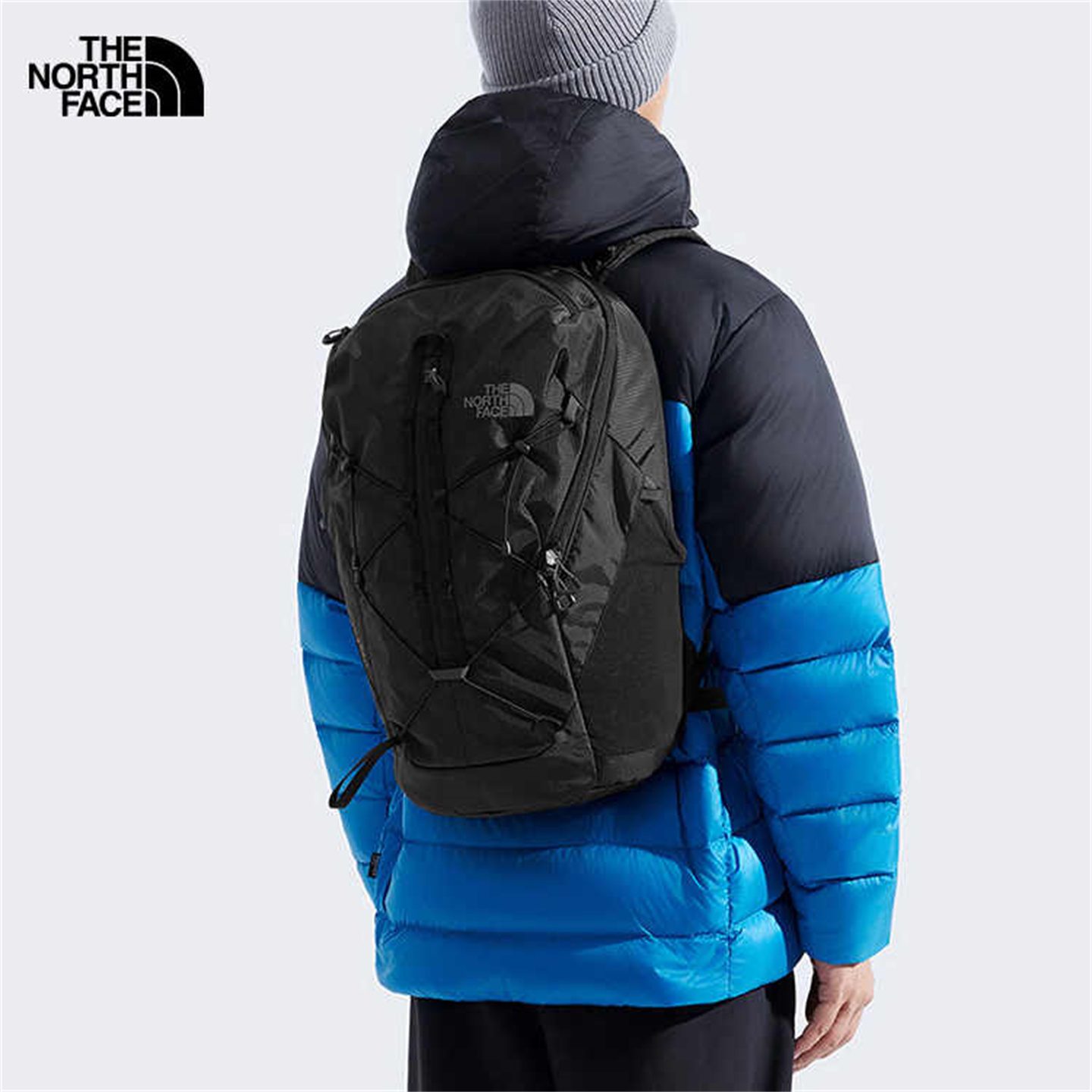 北面户外25L大容量收纳双肩背包