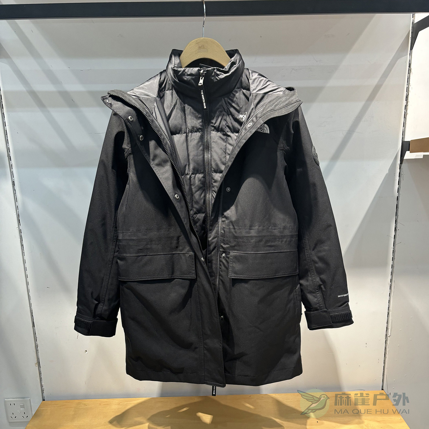 北面女士户外鹅绒防水硬壳冲锋衣