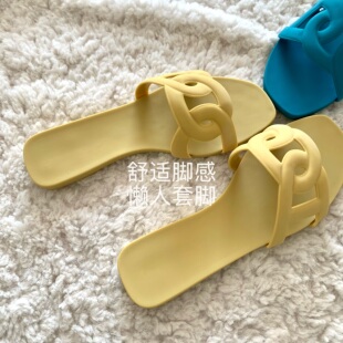 小鸡黄~网红爆款INS超火一字带凉拖鞋女外穿chic夏季度假沙滩拖鞋