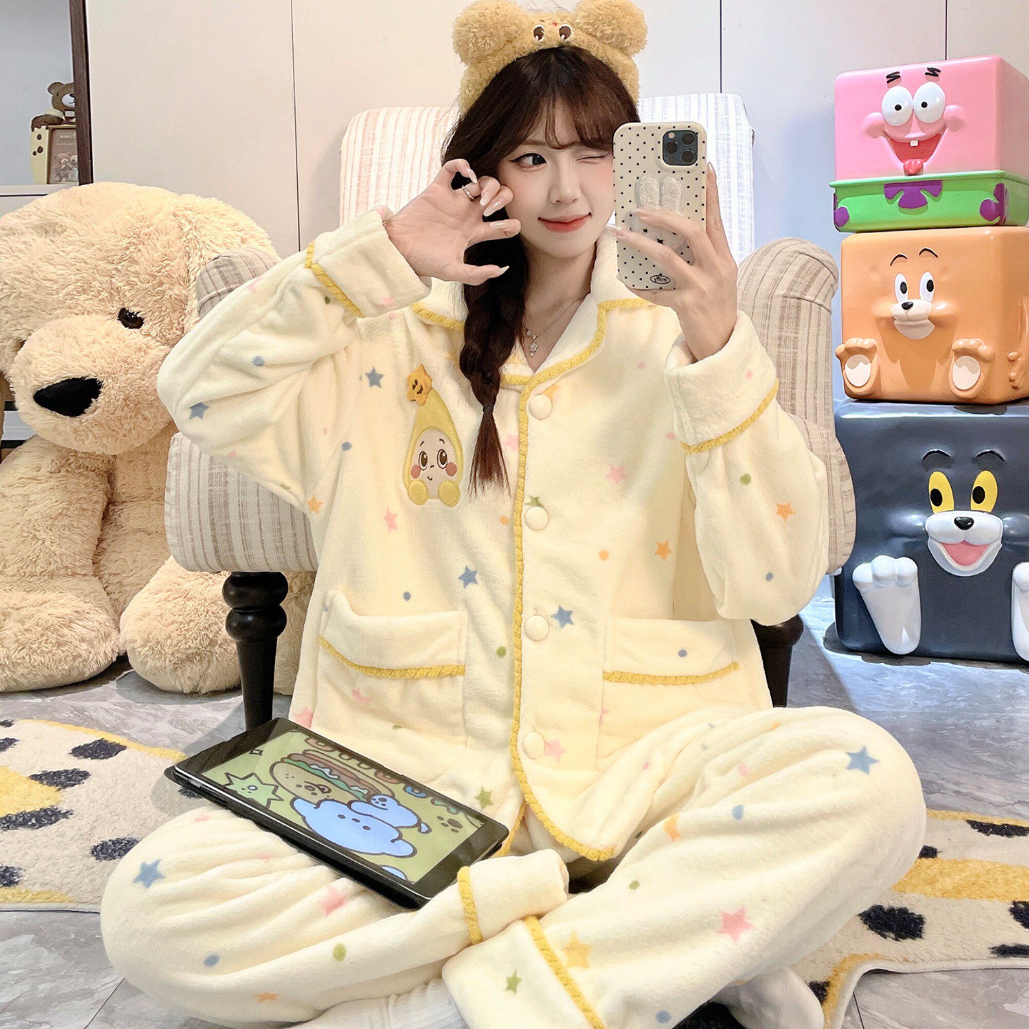 女童睡衣卡通风休息服连身五秋冬款开衫绒加厚水豚秋冬款冬季套装