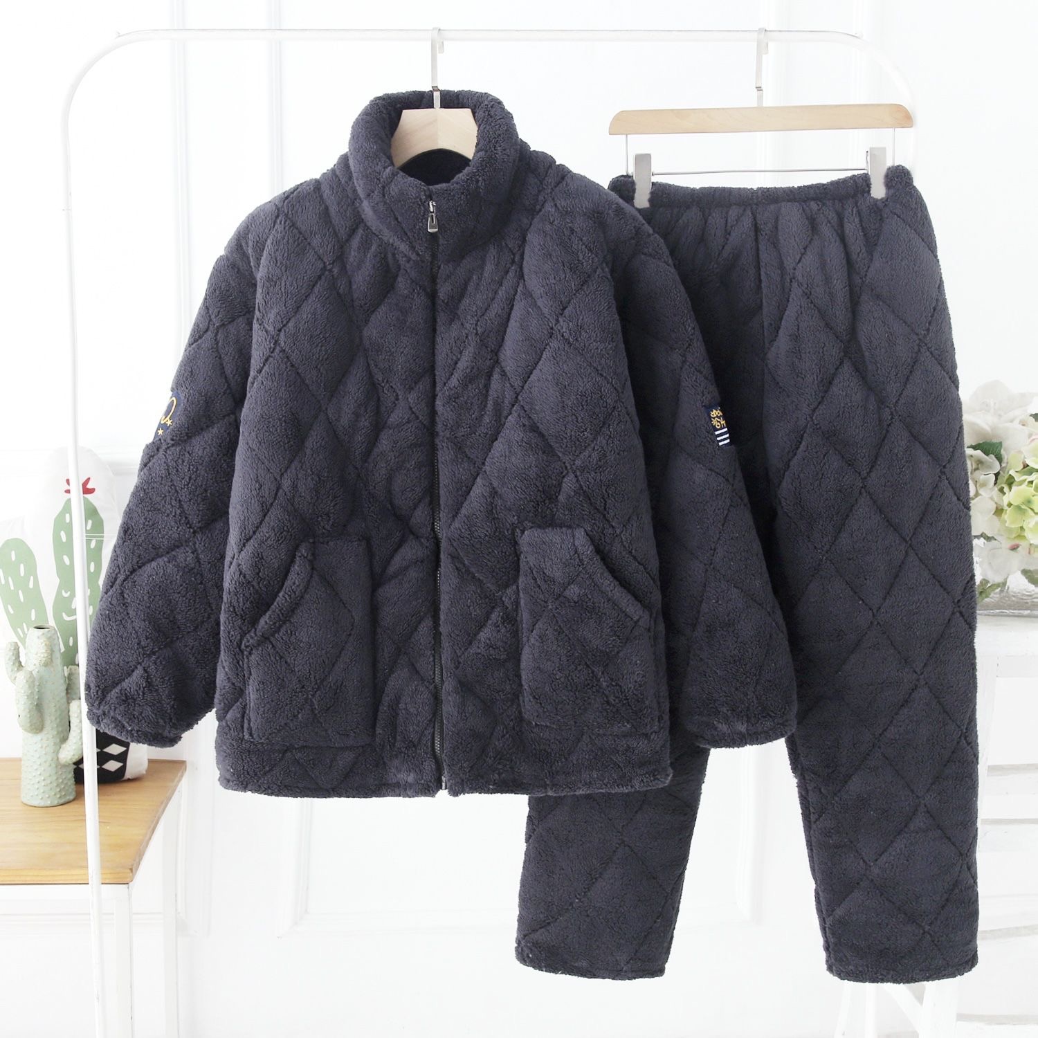 男冬睡衣拉链加厚法兰绒三层夹棉家居服可外穿棉袄加大码长袖套装