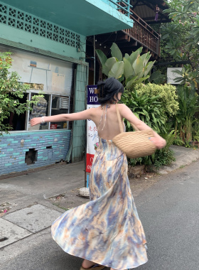 韦小小 法式复古油画温柔碎花打揽吊带收腰连衣裙海边度假长裙夏