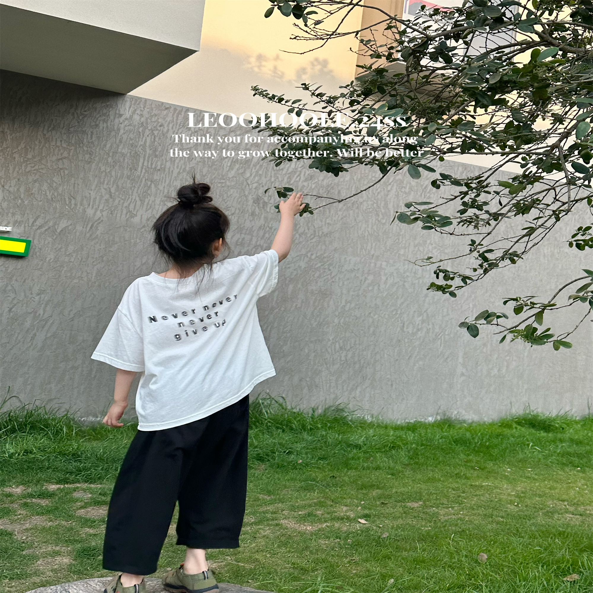 LEOOHOOLE | 哦哦乐 复活款~干净利落简约 后背字母短袖T恤