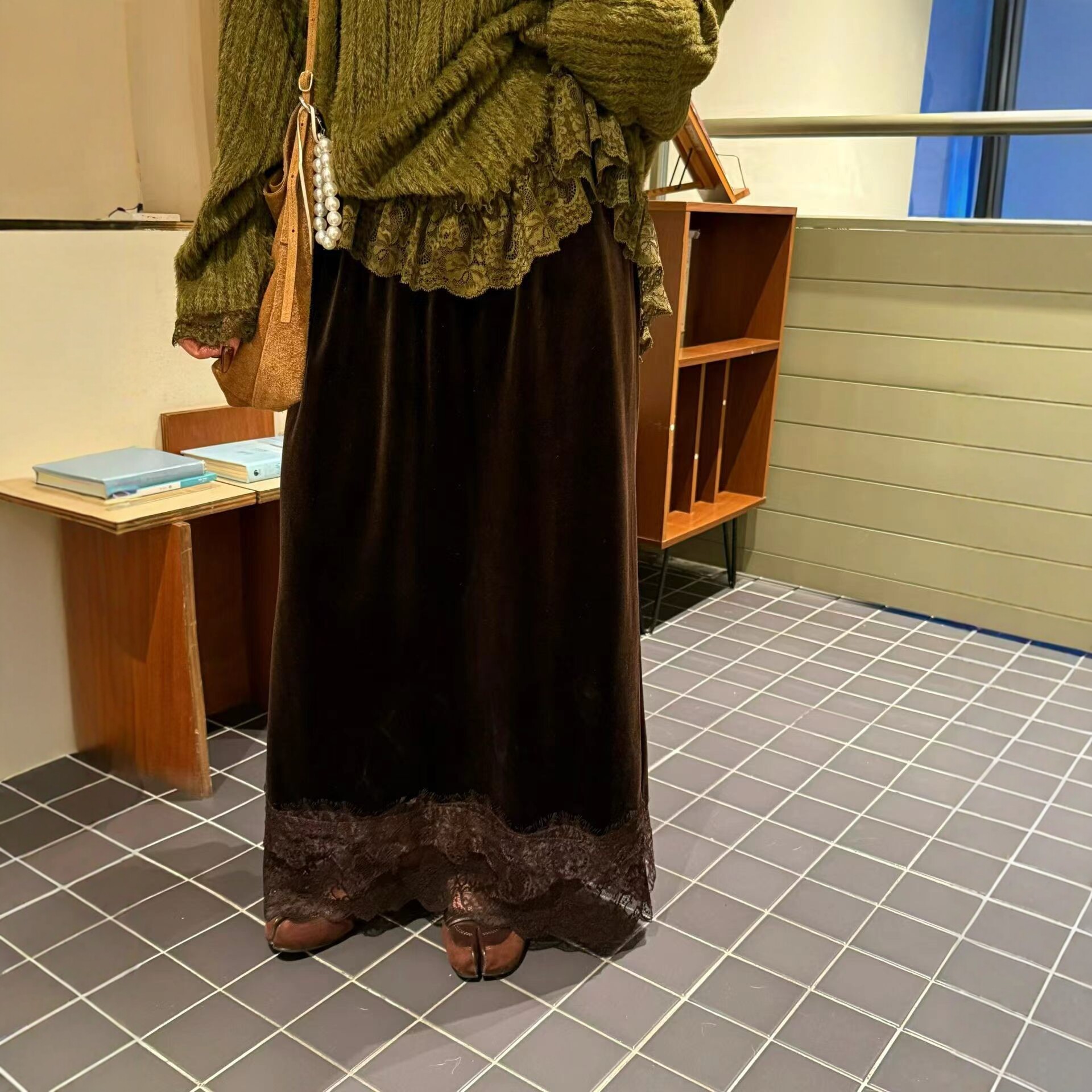 拼蕾丝丝绒半身裙女2026新款秋季