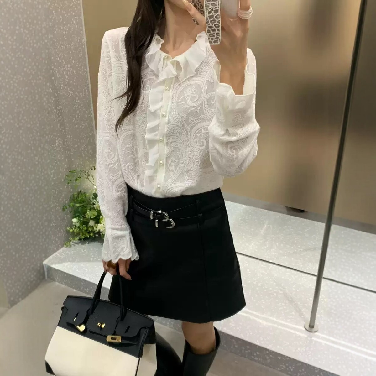 荷叶边刺绣蕾丝白衬衫女款2026秋