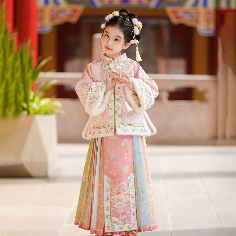 汉服女童冬款2025新款儿童加厚明制马面裙套装女孩古装超仙拜年服
