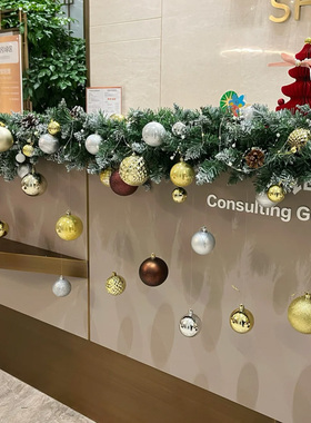 christmas圣诞树节前台红果藤条装饰品挂件氛围感仪式感场景布置