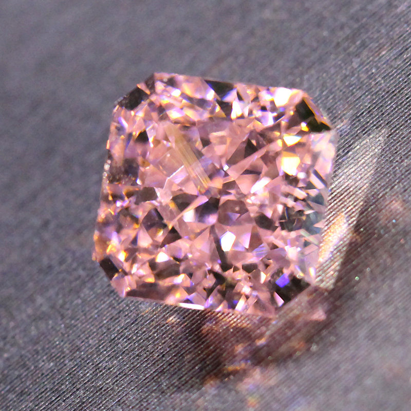 樱花粉色宝石高碳钻雷迪恩冰花切工女浓粉裸石戒面未镶嵌戒指项链