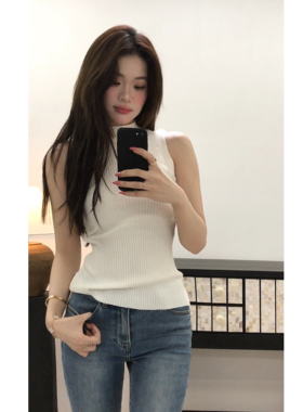 陈椿儿  纯欲半高领无袖针织背心修身显瘦内搭