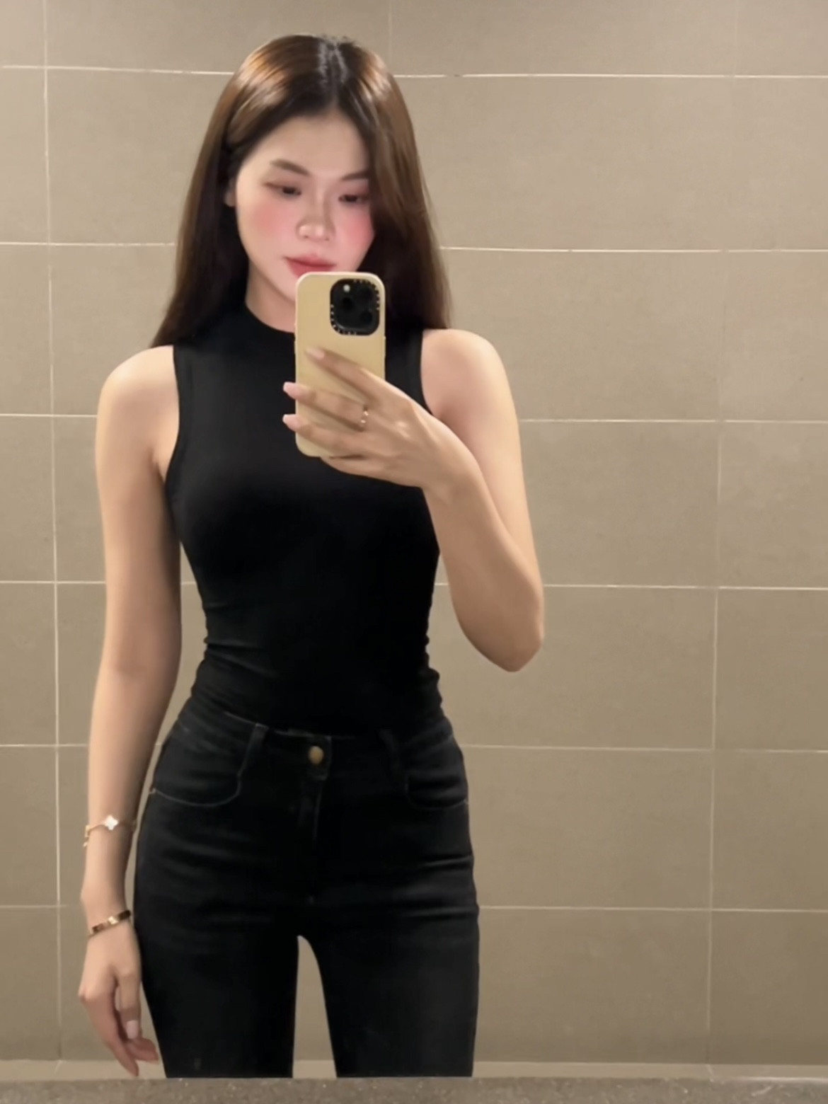 陈椿儿  小心机无袖背心女辣妹背心吊带