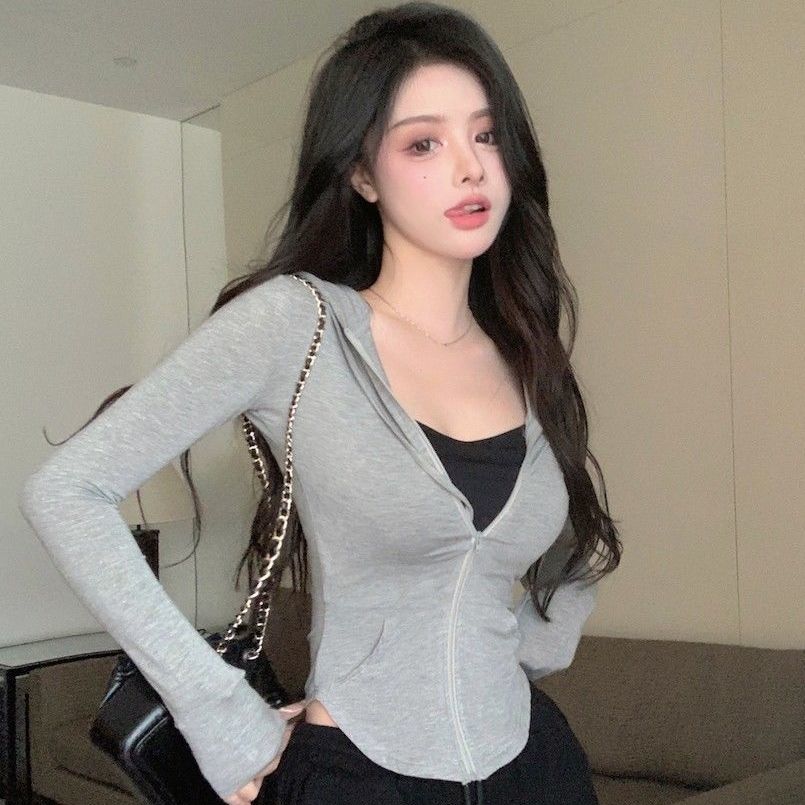 灰色抽绳连帽长袖T恤女夏季纯欲