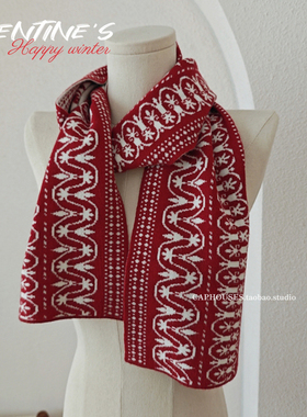 新款软糯亲肤复古提花针织围巾女生冬季保暖百搭红色披肩围脖叠穿