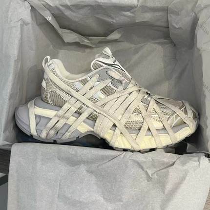 两点浪漫2025春季新款复古3XL老爹鞋男女蜘蛛侠绑带做旧百搭潮鞋