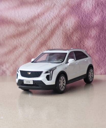原厂1：18 上海通用凯迪拉克 XT4 CADILLAC XT4 车模合金汽车模型