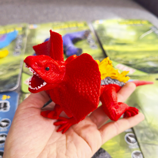 仿真软胶蜥蜴伞蜥双冠蜥变色龙蜈蚣爬行模型解压发泄拉伸儿童玩具