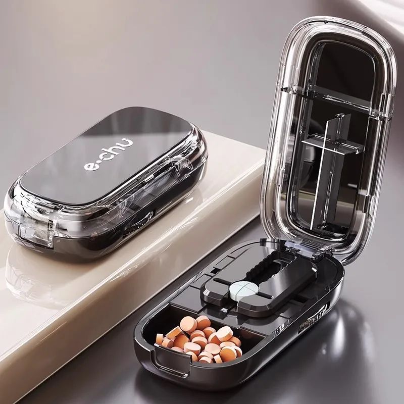 New Quartering Pill Cutter Storage Box Portable Drug Tablet