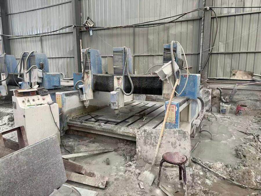 4月11日西宁变卖3轴石材雕刻机，设备编号：191672网络拍卖公告