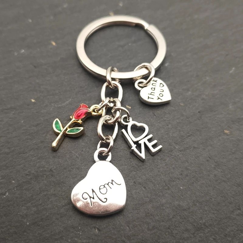 Heart-shaped engraved letter keychain Love pendant for the b 饰品/流行首饰/时尚饰品新 其他DIY饰品配件 原图主图