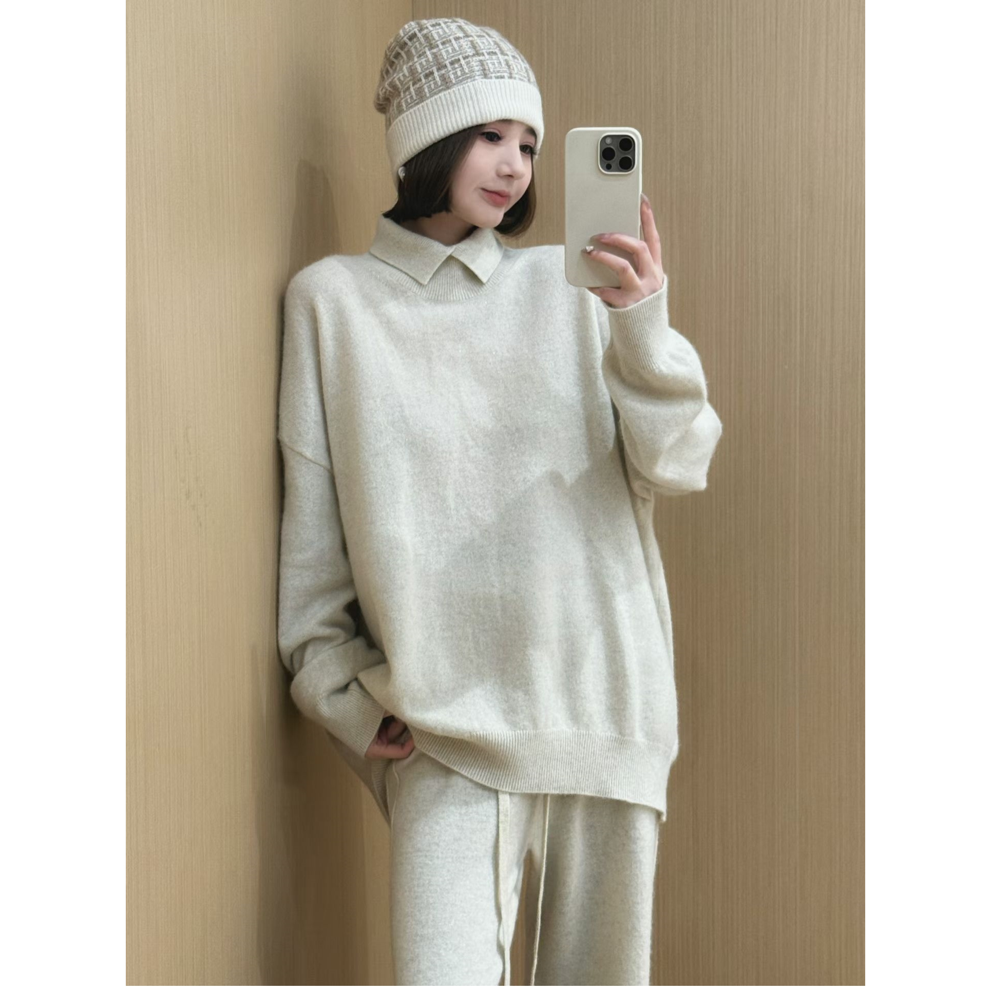 100%山羊绒毛衣欧洲站2025冬装新款欧货宽松休闲翻领套头针织衫女