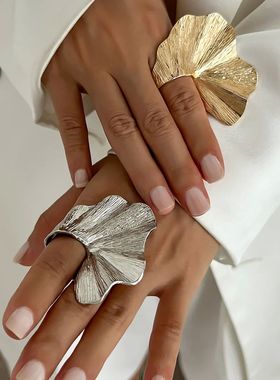 Ginkgo Leaf Ring for Women Men Fashiontrend Classic Metal Pl