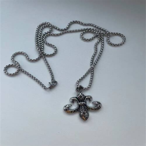Vintage Cross Pendant Necklace Unisex Versatile Simple Long