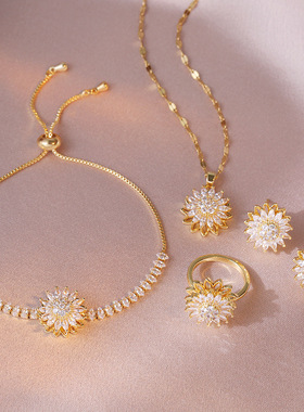 Necklace Female Wind Sunflower Diamond Sunflower Ring Rotata