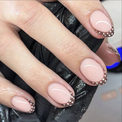 24Pcs Short Round Fake Nails Brown French Press On Nails Whi