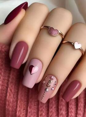 24Pcs Mid-length Ballet False Nails Red Love Pattern Design