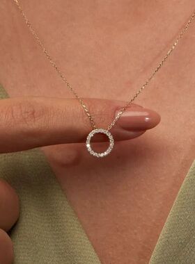 Fashion nd Elegant Jewelry Simple Crystal Circle Pendant Nec