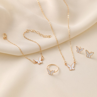 Glaze Drop Butterfly Versati Exquisite Simple Necklace White
