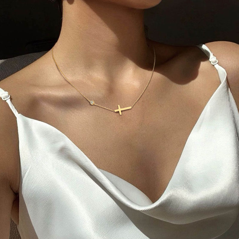 Delicate Petite Sideway Cross Necklaces Pendant Women Stainl - 实物图