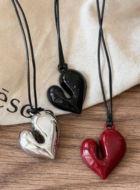 LATS Red Heart Pendant Necklace Vintage 80s Aesthetic Love I