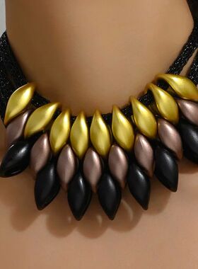 Choker Necklace Jewellery for Women Multilayer Short Necklac