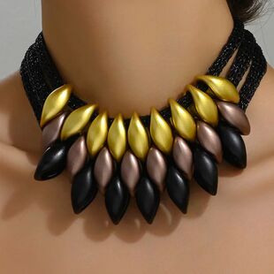Choker Necklace Jewellery for Women Multilayer Short Necklac