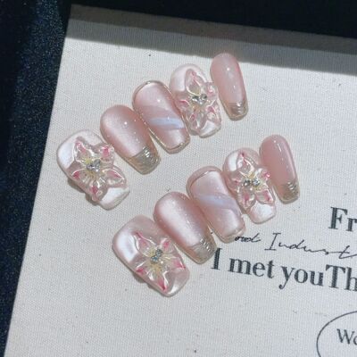 Pink Cat Eye Fake Nails Gold Edge French False Nails 3D Flow