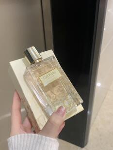 一天被问3次～整个电梯都是清冷花香！香水礼盒玫瑰茉莉花香香水
