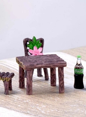 苔藓微景观木头桌椅树脂工艺品