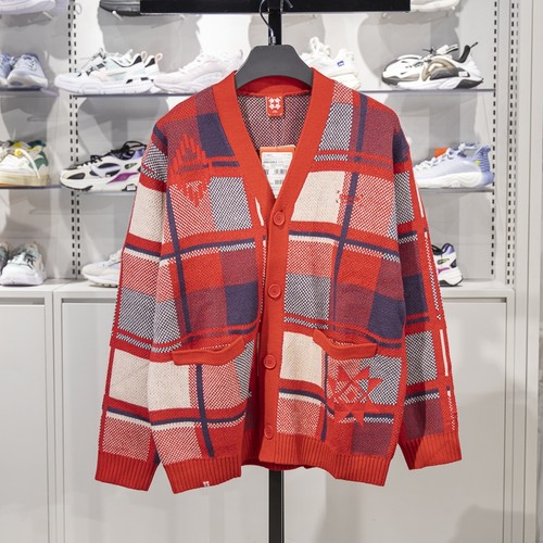 李宁开衫毛衣保暖舒适