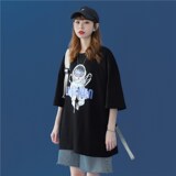 黑色