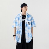 浅蓝色