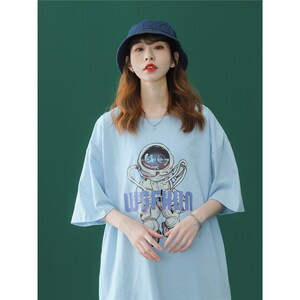 1404-2-T069-P22男女字母印花宽松T恤圆 领落肩短袖图片