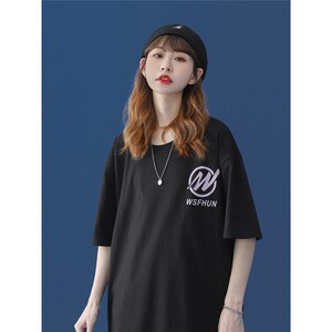1404-2-T068-P22男女字母印花宽松T恤圆 领落肩学生 短袖图片