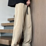 卡其色