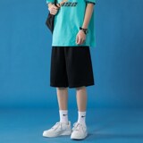 黑色