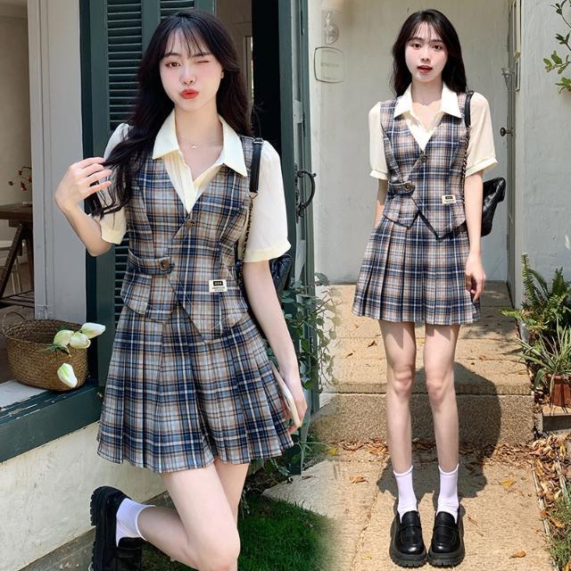 大码微胖减龄学院风裙子套装显瘦遮肉格子百褶裙气质两件套夏装女