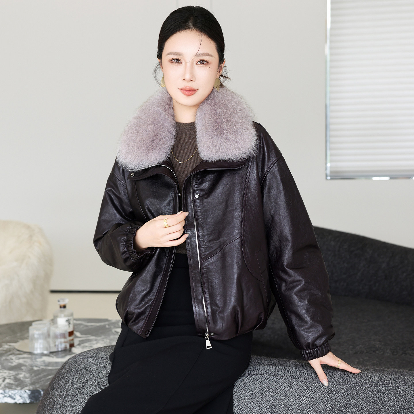 高端真皮皮衣女短款冬季新款狐狸毛头层绵羊皮白鹅绒夹克外套洋气