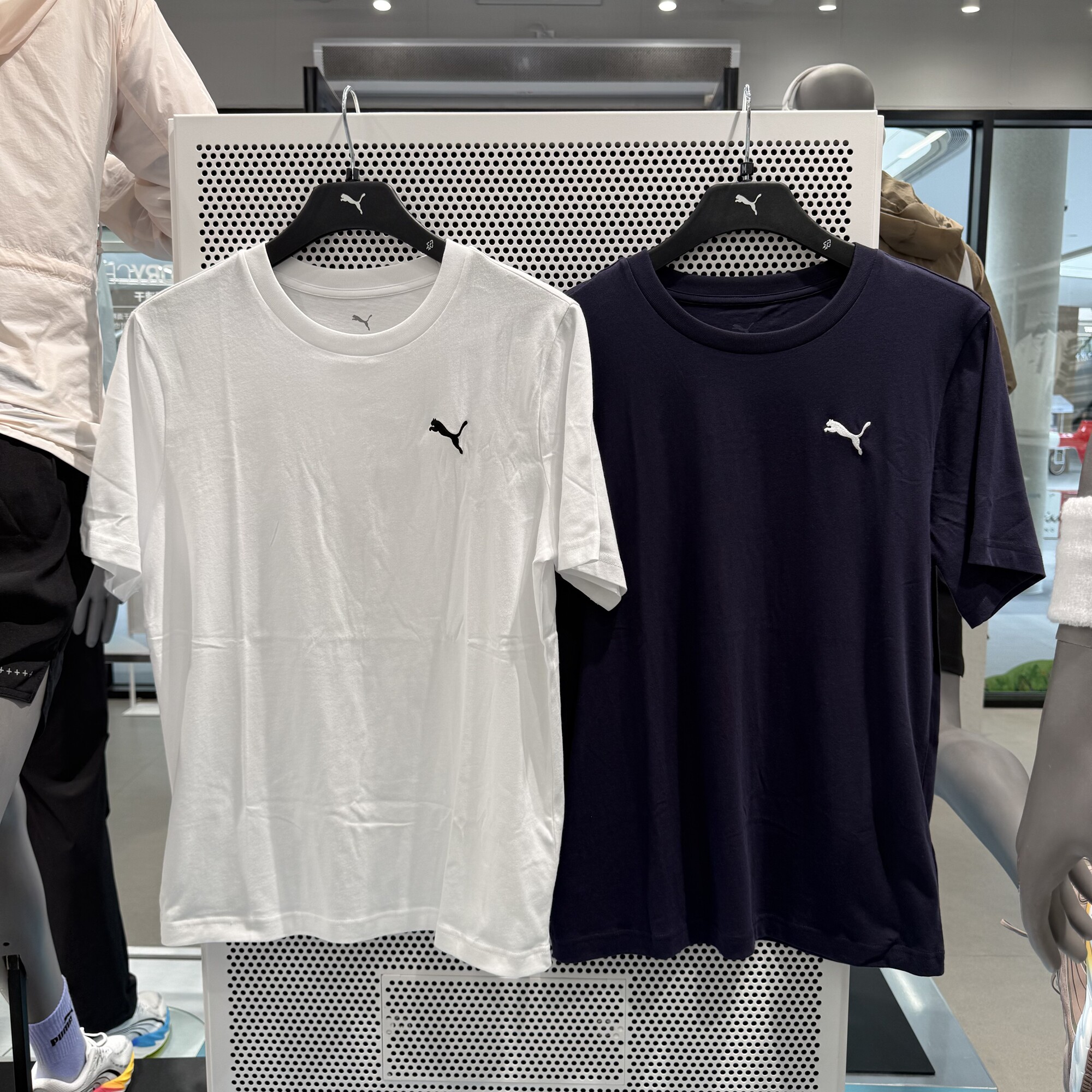 PUMA彪马新款夏季男女款纯棉宽松白色休闲短袖T恤运动上衣 632920图片